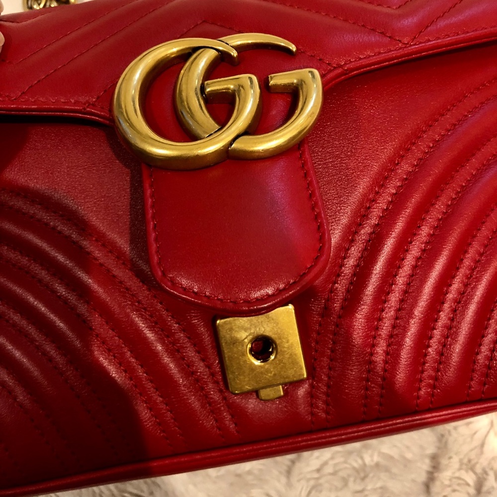 SOLD!!! Gucci Marmont Small Matelasse Shoulder Bag - Picture 5 of 6
